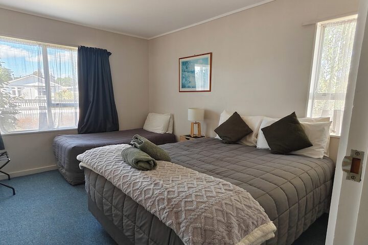 Room 2 of 18