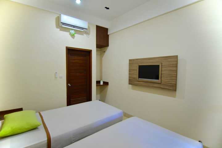 Room 13 of 43