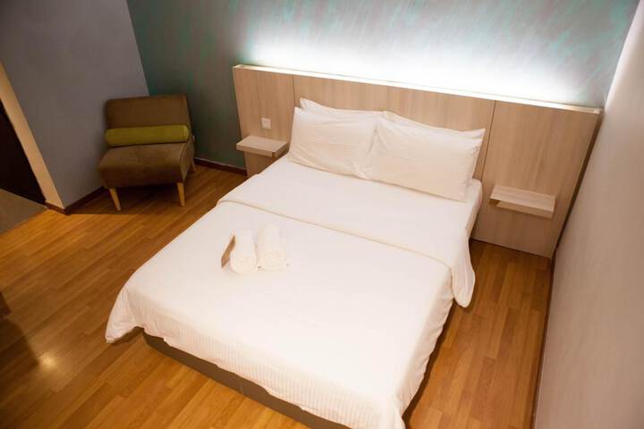 Room 44 of 60