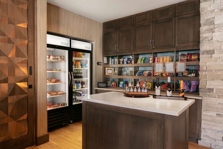 Snack bar