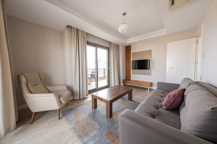 Room 7 of 27