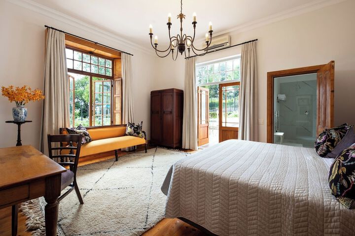 Hotel Exterior 100 of 100