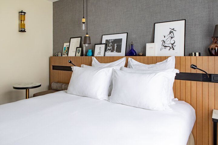 Room 25 of 61