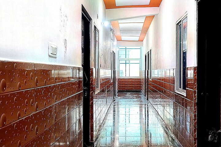 Room 16 of 20