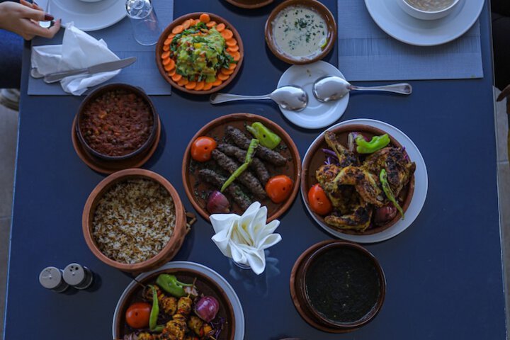 Dining 24 of 38