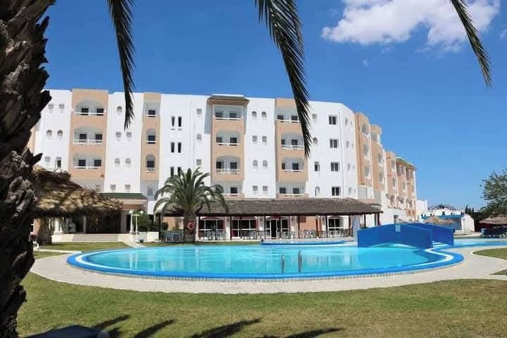 Pool Hotel