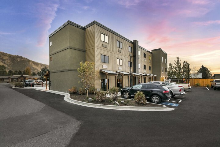 Property Grounds 83 of 95