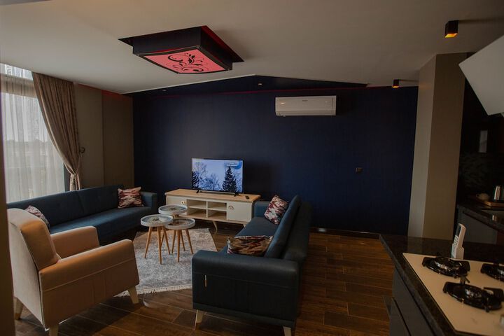 Room 15 of 16