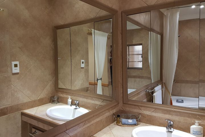Room 21 of 40