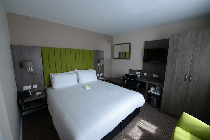 Room 14 of 70