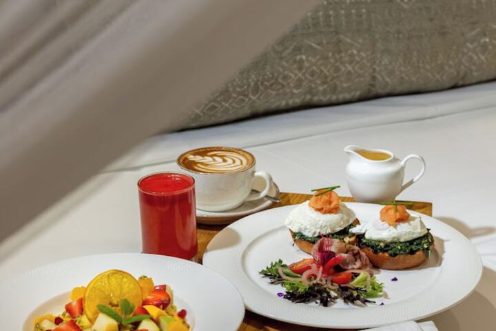 Breakfast/Coffee Service 76 of 96