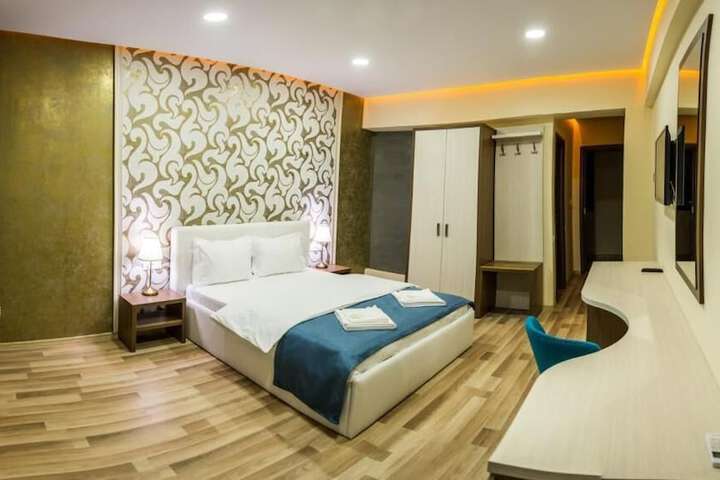 Room 25 of 67