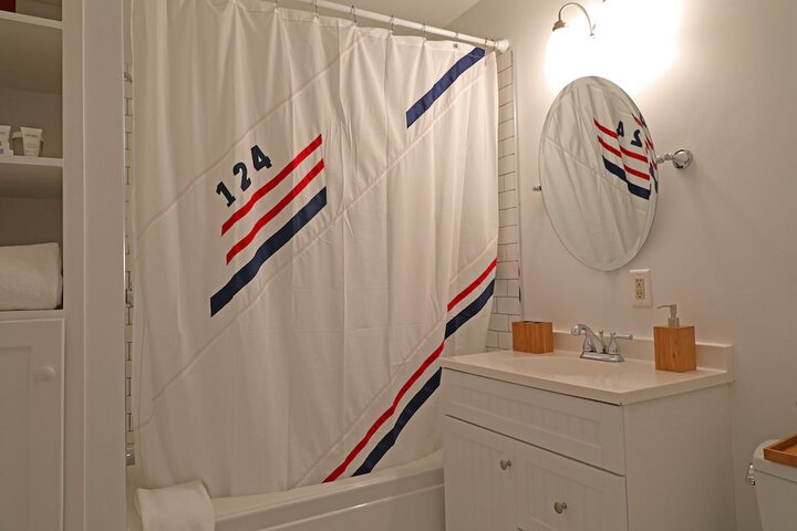 Room 42 of 72