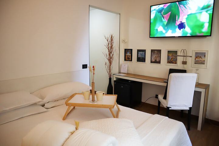 Room 10 of 82