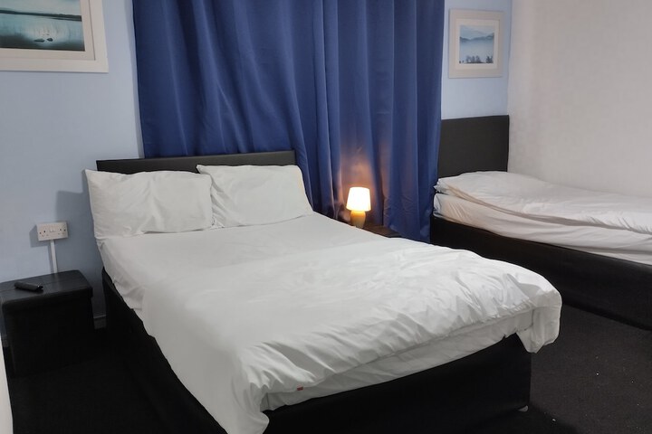Room 26 of 44