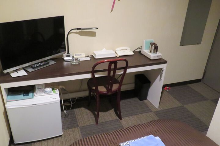 Room 5 of 34