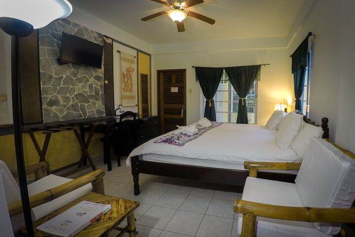 Room 35 of 258