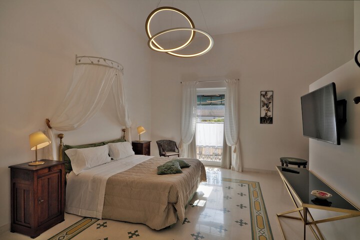 Room 14 of 50