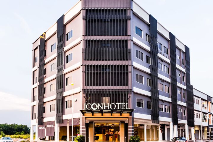 Hotel 90 of 90