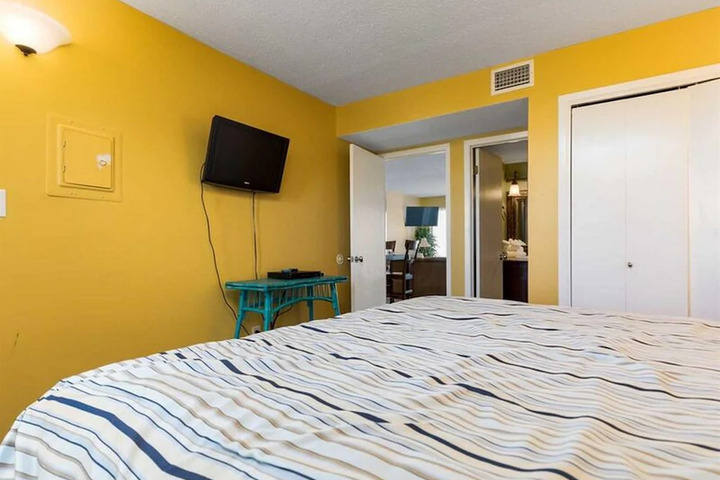 Room 10 of 10