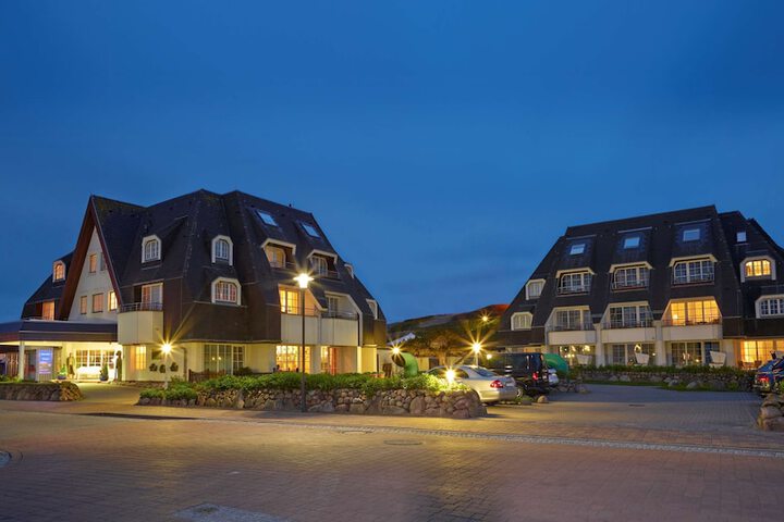 Hotel 55 of 56
