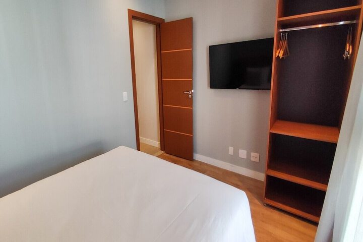 Room 34 of 100