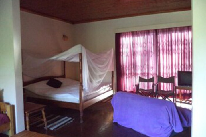 Room 52 of 56