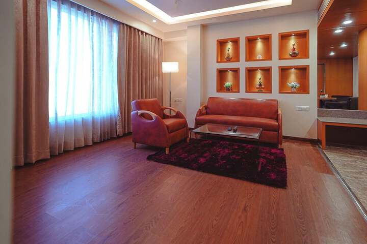 Room 26 of 49