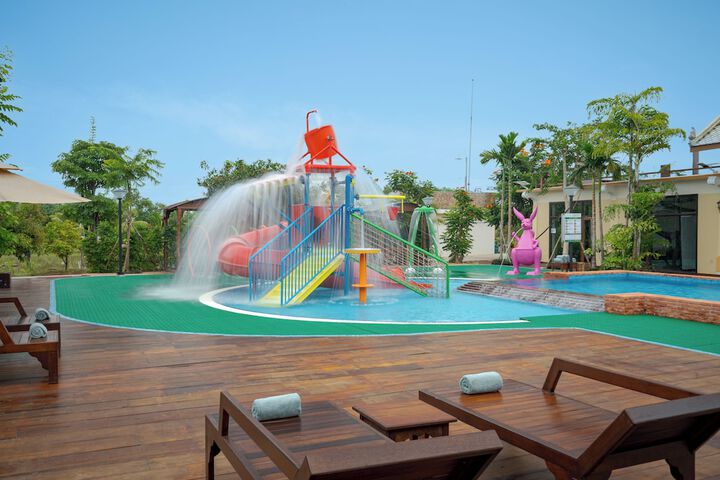 Pool 53 of 90