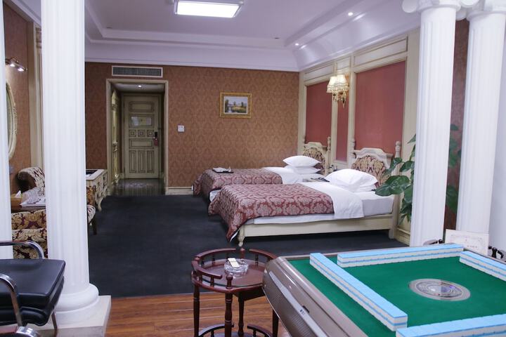 Room 21 of 91