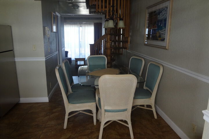 Room 13 of 21