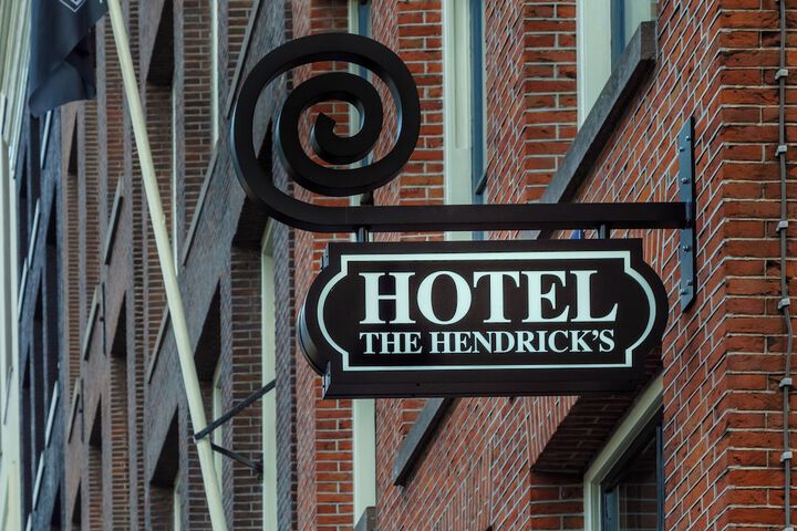 Hotel 70 of 75