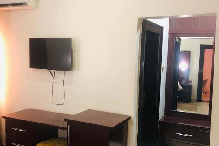 Room 15 of 29