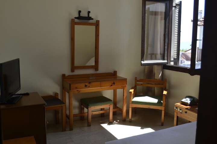 Room 19 of 59