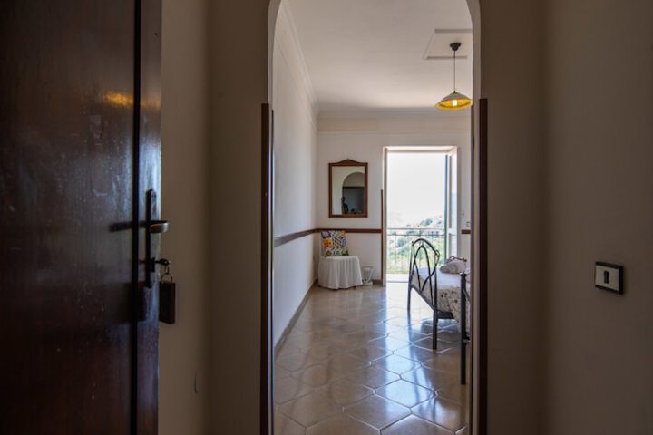 Ballroom/Hall 79 of 101