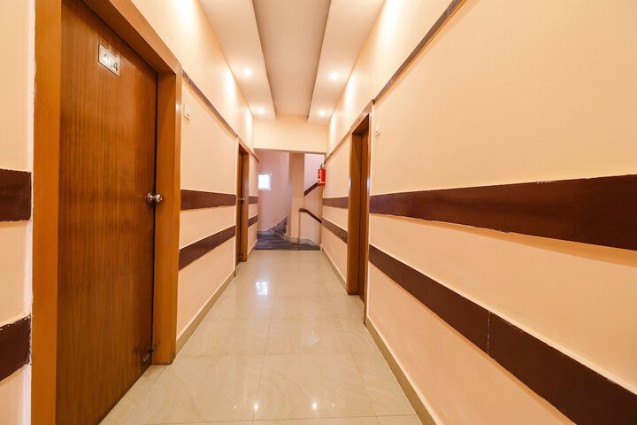 Hotel Interior 4 of 29