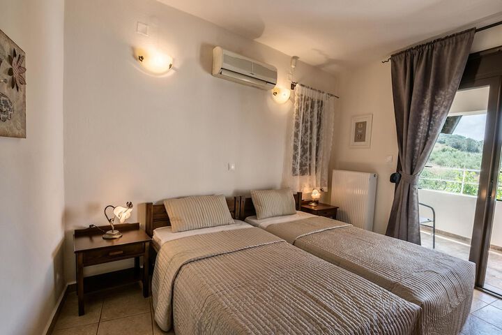 Room 5 of 24