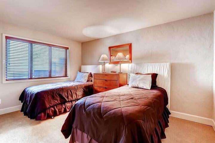 Room 15 of 85