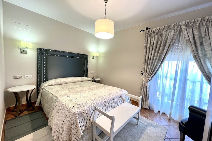 Room 5 of 60