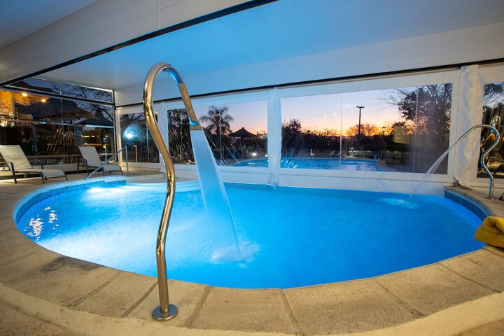 Pool Hotel