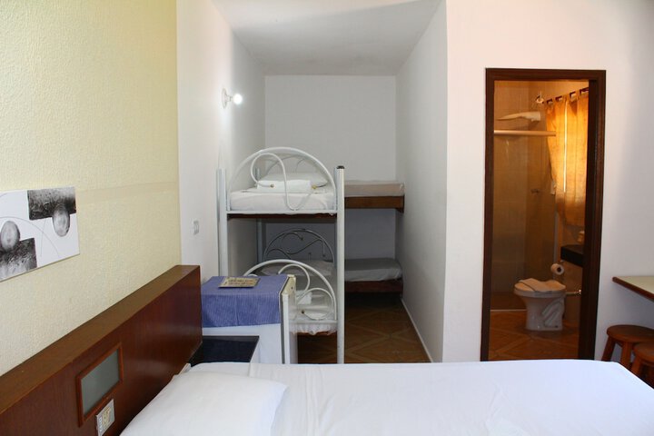 Room 21 of 70