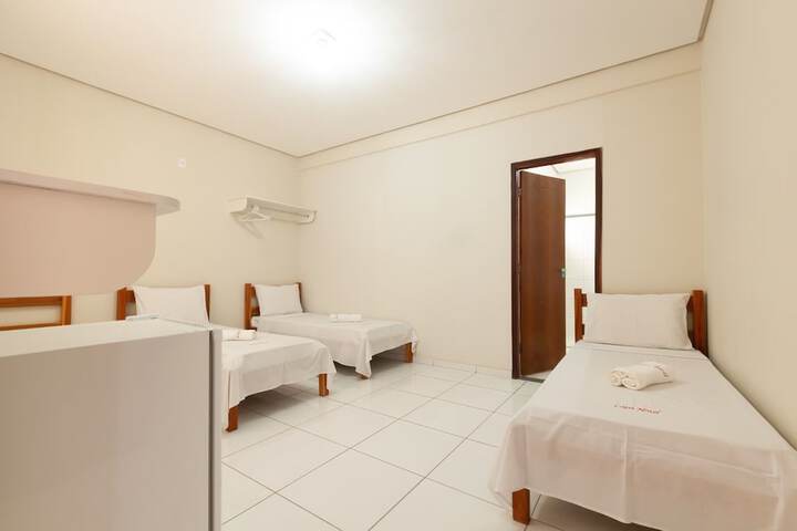 Room 10 of 32
