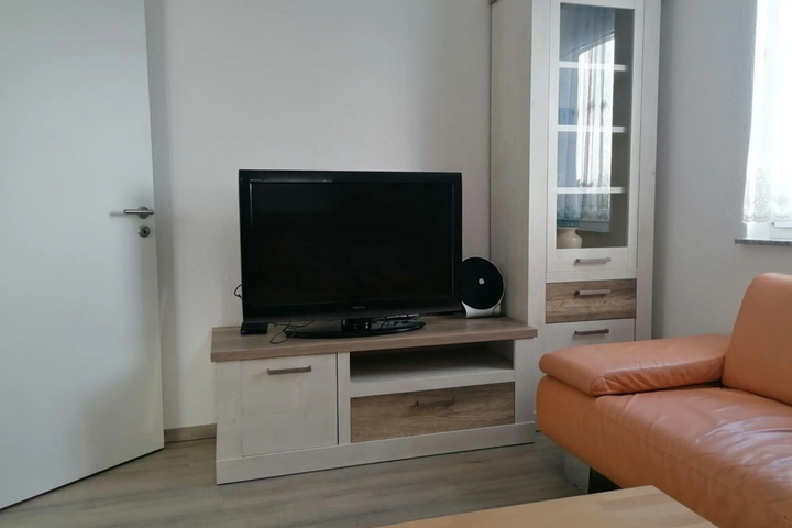 Room 4 of 13