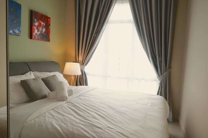 Room 6 of 27