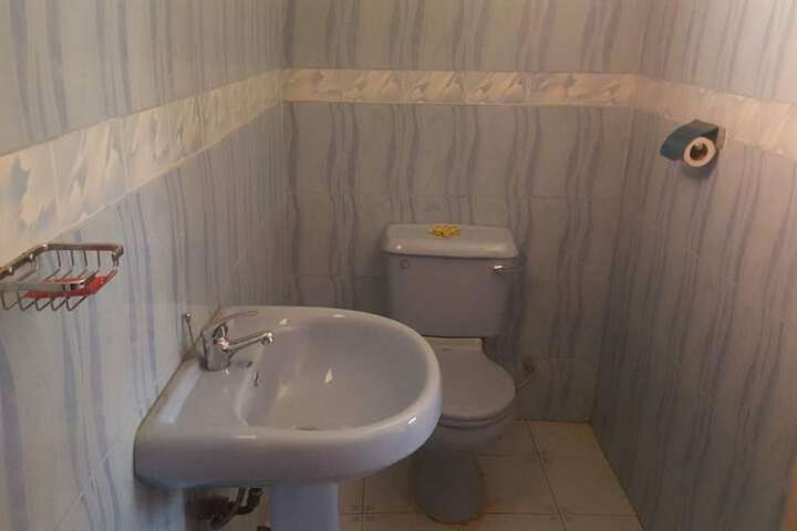 Room 15 of 18