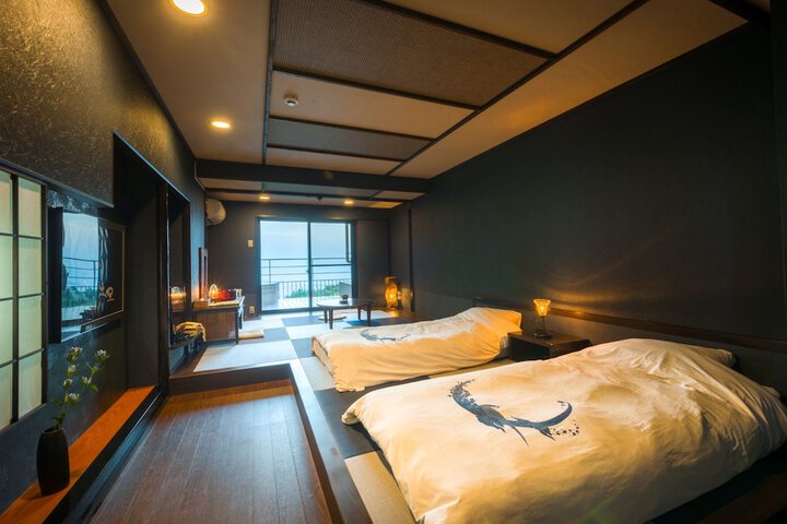 Room 15 of 104