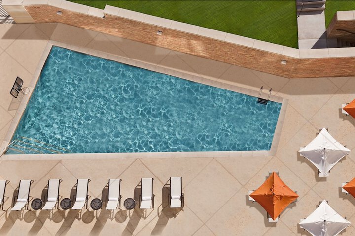 Pool 32 of 54