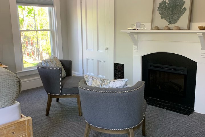 Room 25 of 58