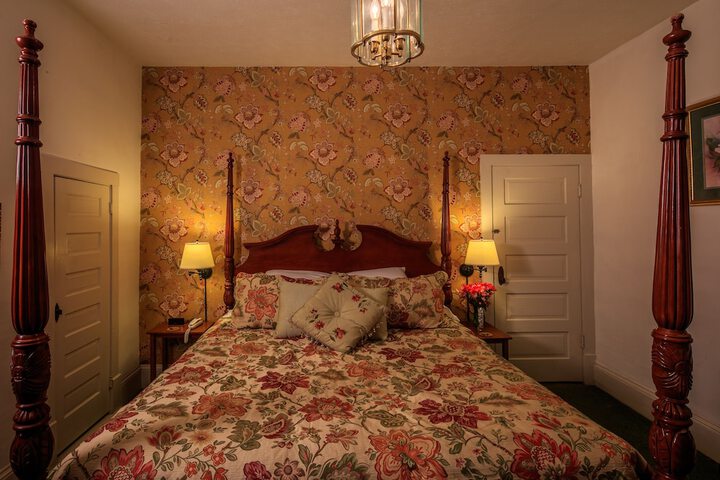 Room 45 of 95