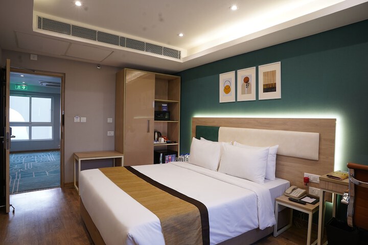 Room 20 of 54